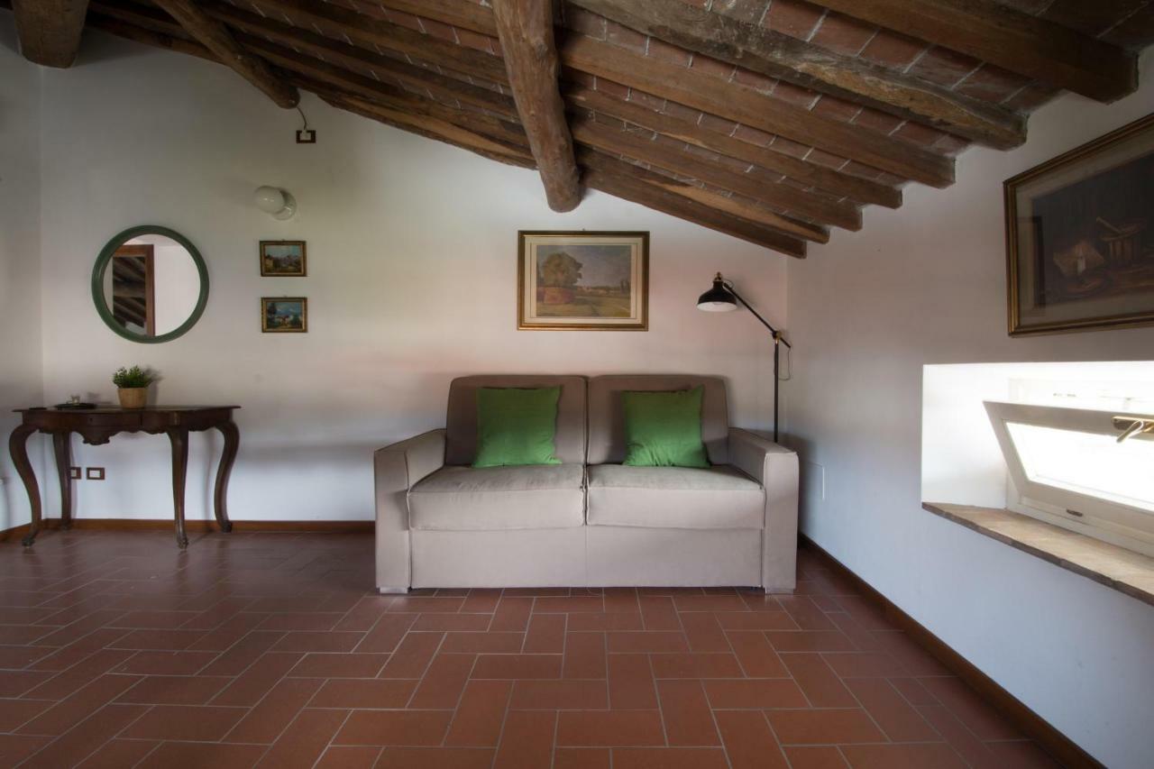 Charme Con Parcheggio Apartment Lucca Bagian luar foto